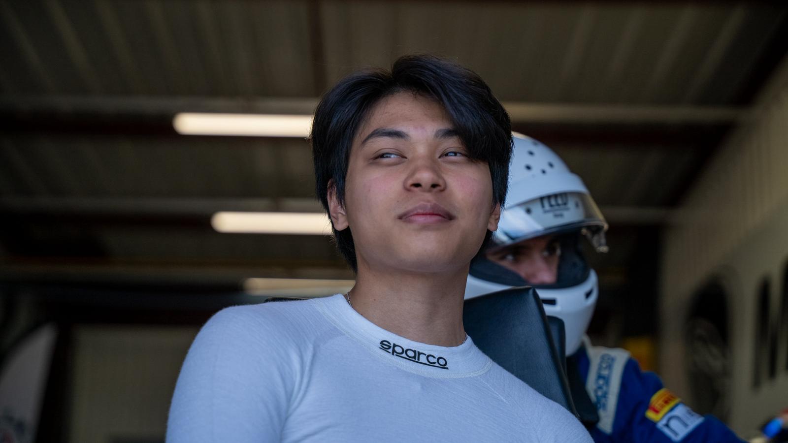 Pit portrait, Sparco undershirt